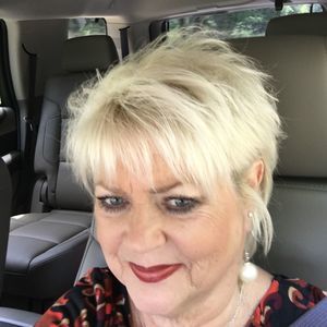 Meet your Posher, Marilyn